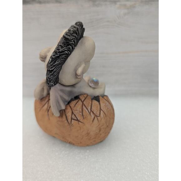 Vintage Panton Tokkel Dragon Baby Figurine 1988 Made in England Crystal Resin - Picture 5 of 11